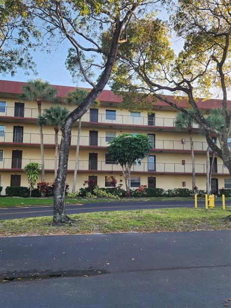 Image 44 of 47 For 3341 47th Ter  211