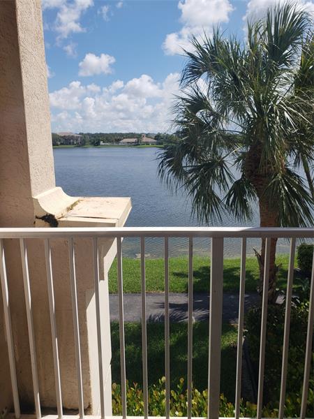 Image 16 of 17 For 5035 Wiles Rd  204