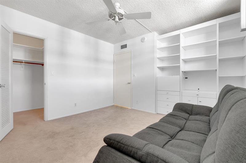 Image 28 of 34 For 750 Ocean Blvd  604