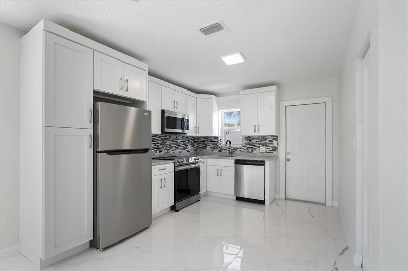 Image 5 of 13 For 1531 23rd Ave  2