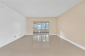 Image 19 of 44 For 7897 Golf Circle Dr  112