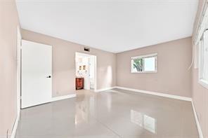 Image 25 of 44 For 7897 Golf Circle Dr  112