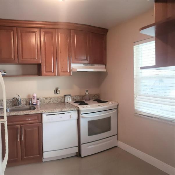 Image 34 of 44 For 7897 Golf Circle Dr  112