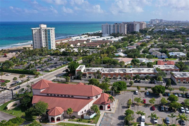 Image 72 of 86 For 5555 Ocean Blvd  62