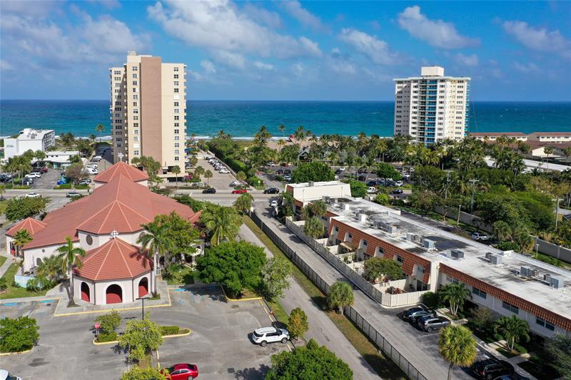 Image 76 of 86 For 5555 Ocean Blvd  62