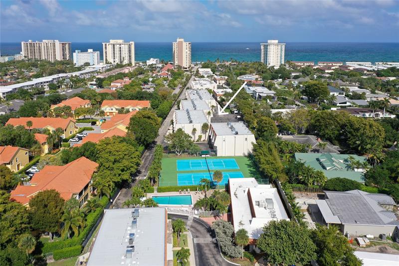 Image 79 of 86 For 5555 Ocean Blvd  62