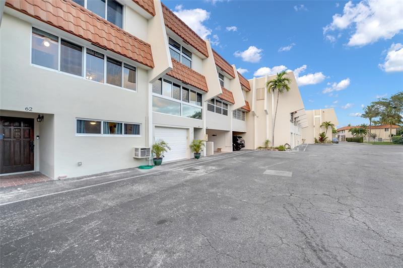 Image 86 of 86 For 5555 Ocean Blvd  62