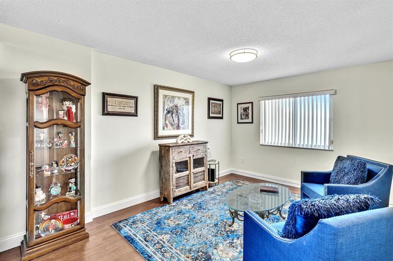Image 17 of 68 For 7767 Granville Dr  310