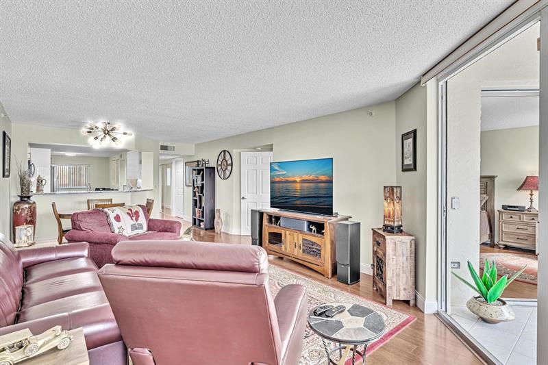 Image 25 of 68 For 7767 Granville Dr  310