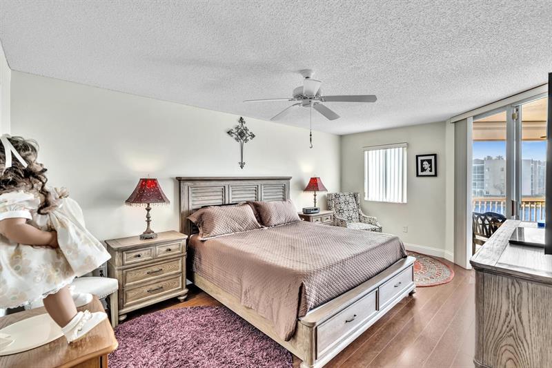 Image 28 of 68 For 7767 Granville Dr  310
