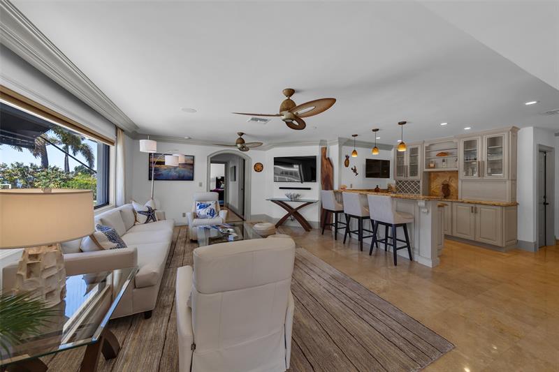 Image 45 of 77 For 633 4th Key Dr