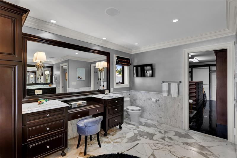 Image 65 of 77 For 633 4th Key Dr
