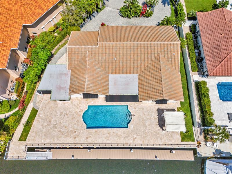 Image 7 of 77 For 633 4th Key Dr