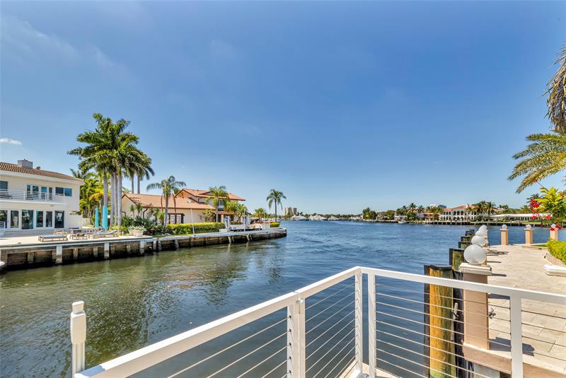 Image 8 of 77 For 633 4th Key Dr