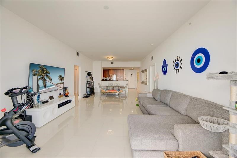 Image 17 of 46 For 7901 Hispanola Ave  2006