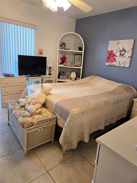 Image 10 of 49 For 343 Markham P  343
