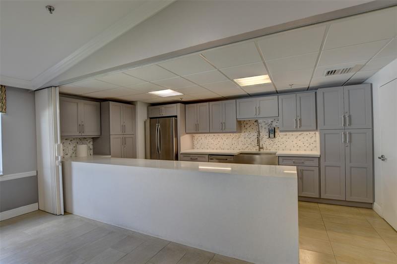 Image 41 of 49 For 343 Markham P  343