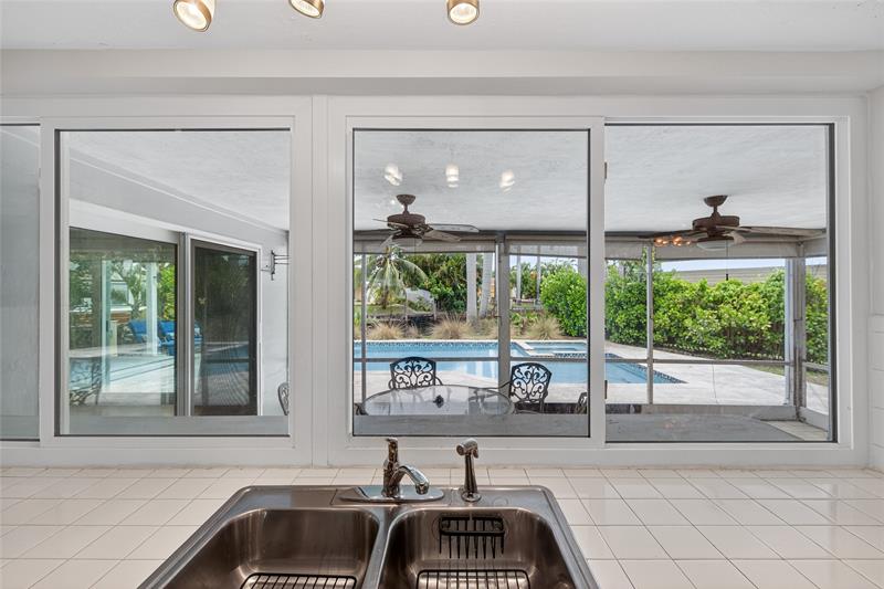 Image 18 of 39 For 3440 20 Ave  