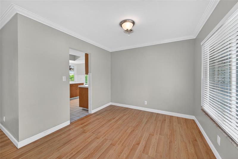 Image 8 of 39 For 3440 20 Ave  