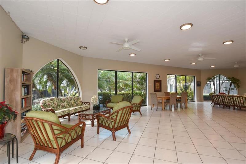 Image 42 of 44 For 1631 Riverview Rd  606