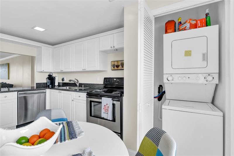 Image 7 of 44 For 1631 Riverview Rd  606