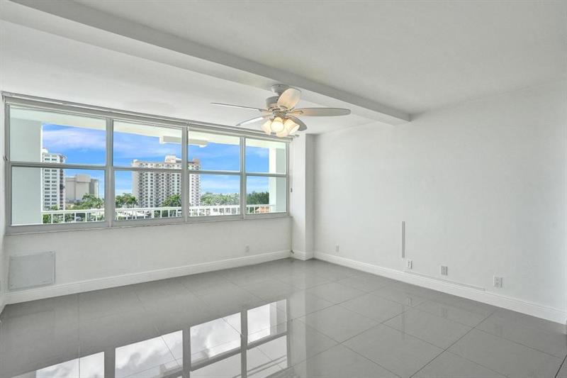 Image 18 of 48 For 2800 Sunrise Blvd  8b