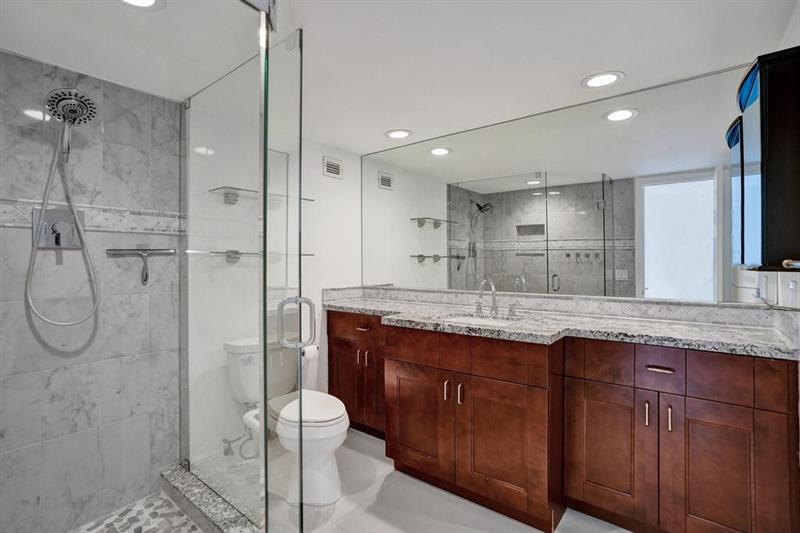 Image 22 of 48 For 2800 Sunrise Blvd  8b