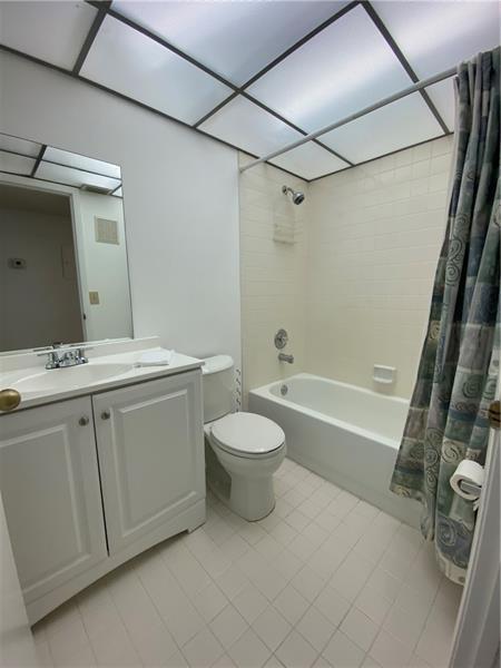 Image 17 of 25 For 10875 Clairmont Cir  111