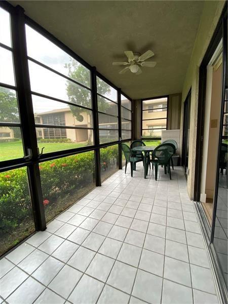 Image 21 of 25 For 10875 Clairmont Cir  111