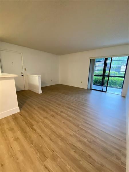 Image 4 of 25 For 10875 Clairmont Cir  111