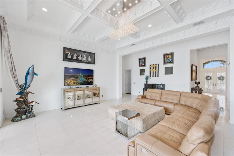 Image 21 of 39 For 5700 Sterling Ranch Dr