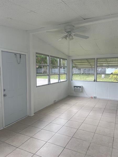 Image 12 of 38 For 3153 58th Pl