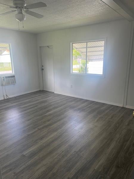Image 14 of 38 For 3153 58th Pl