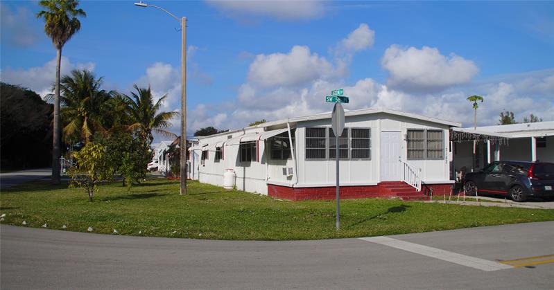 Image 6 of 38 For 3153 58th Pl