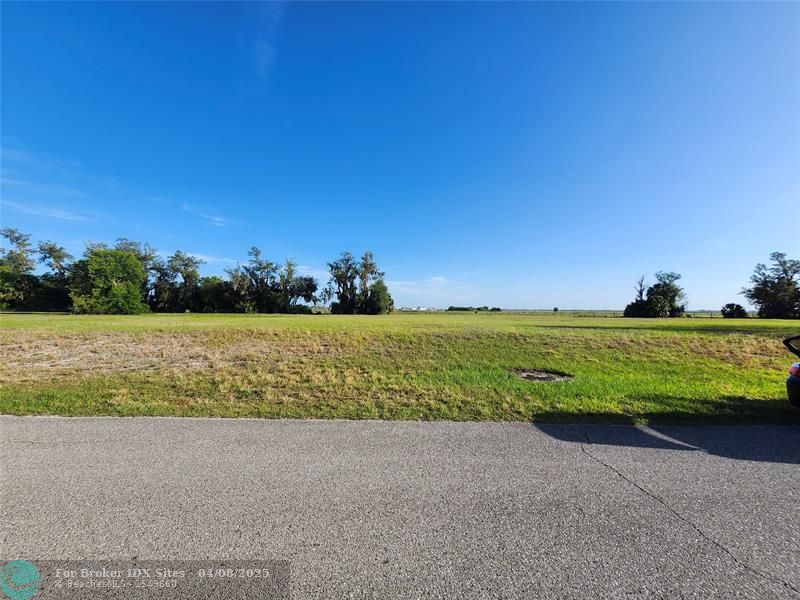 Details for 7933 Castile Rd, Sebring, FL 33876