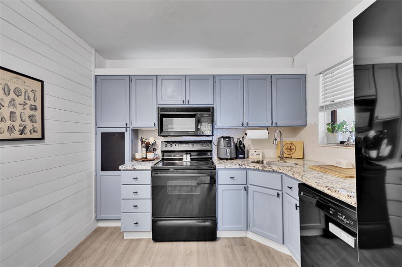Image 12 of 49 For 3867 Cocoplum Cir  35110