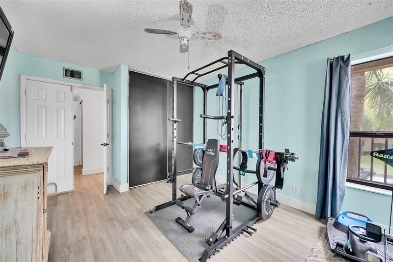 Image 18 of 49 For 3867 Cocoplum Cir  35110