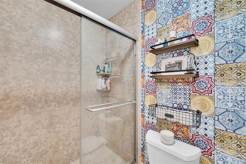 Image 23 of 49 For 3867 Cocoplum Cir  35110