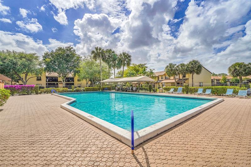 Image 29 of 49 For 3867 Cocoplum Cir  35110