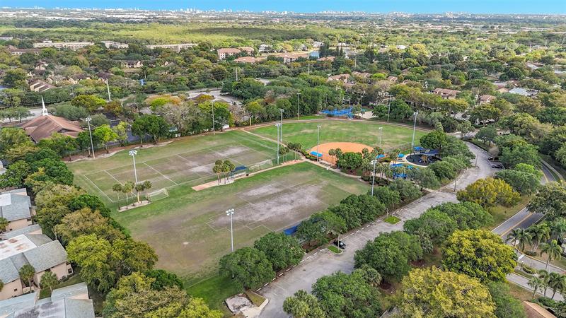 Image 34 of 49 For 3867 Cocoplum Cir  35110