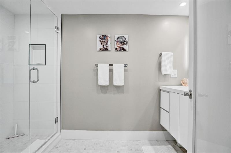 Image 22 of 31 For 3410 Galt Ocean Dr  1205n