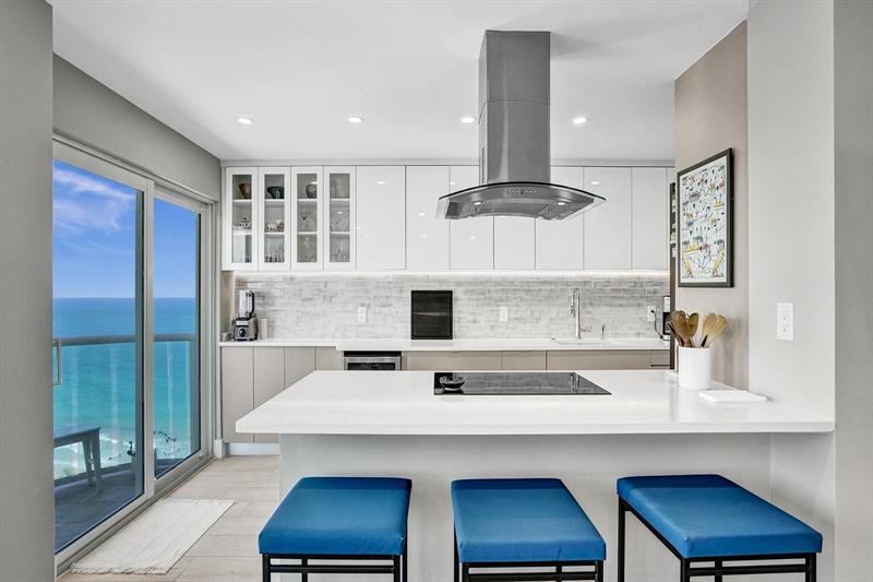 Image 6 of 31 For 3410 Galt Ocean Dr  1205n