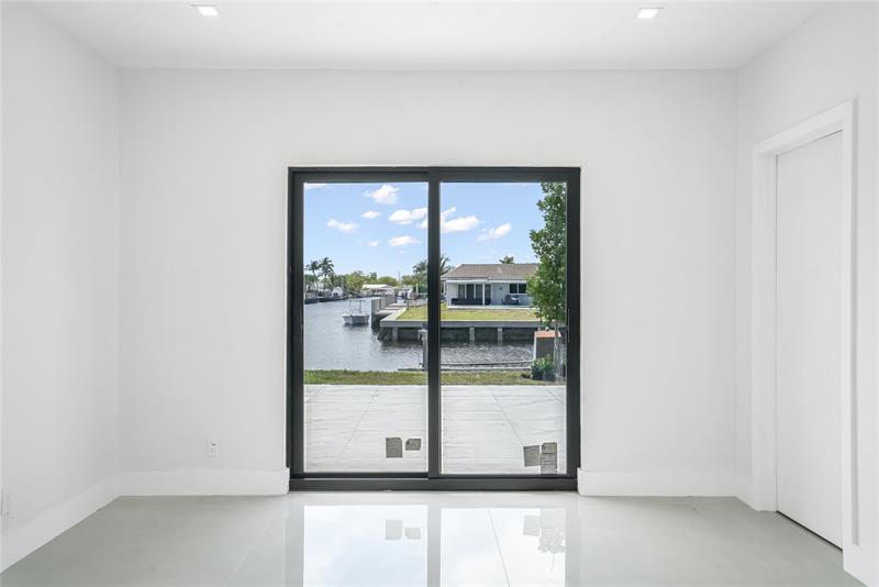 Image 57 of 78 For 5641 Bayview Dr