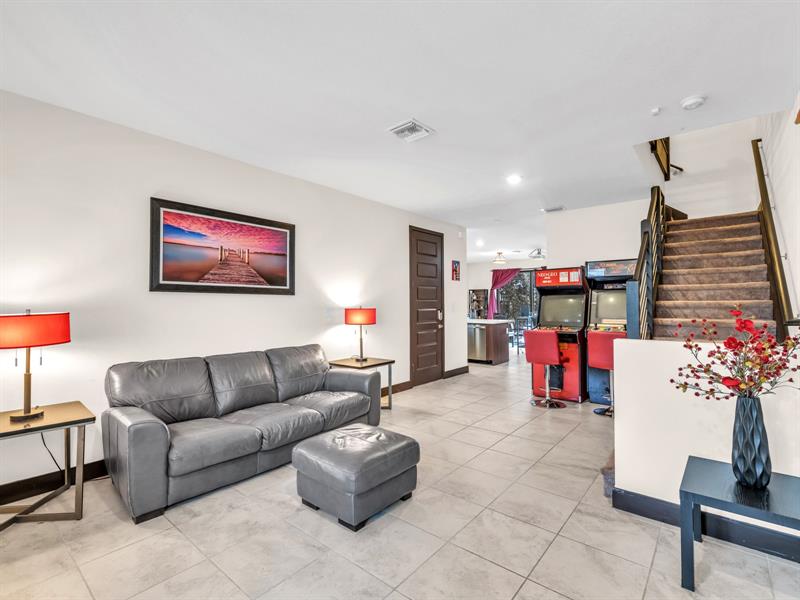 Image 12 of 47 For 15591 91st Ct