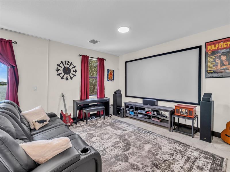 Image 15 of 47 For 15591 91st Ct
