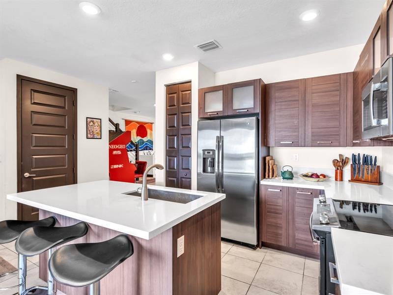 Image 22 of 47 For 15591 91st Ct