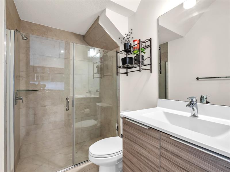 Image 23 of 47 For 15591 91st Ct