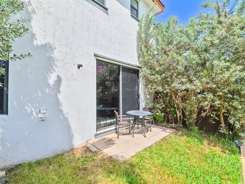 Image 36 of 47 For 15591 91st Ct
