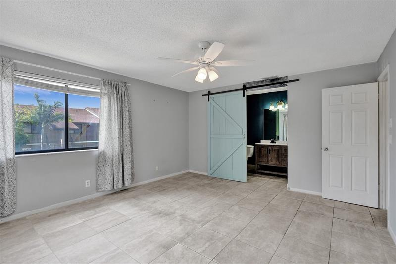 Image 23 of 29 For 180 7th St  208