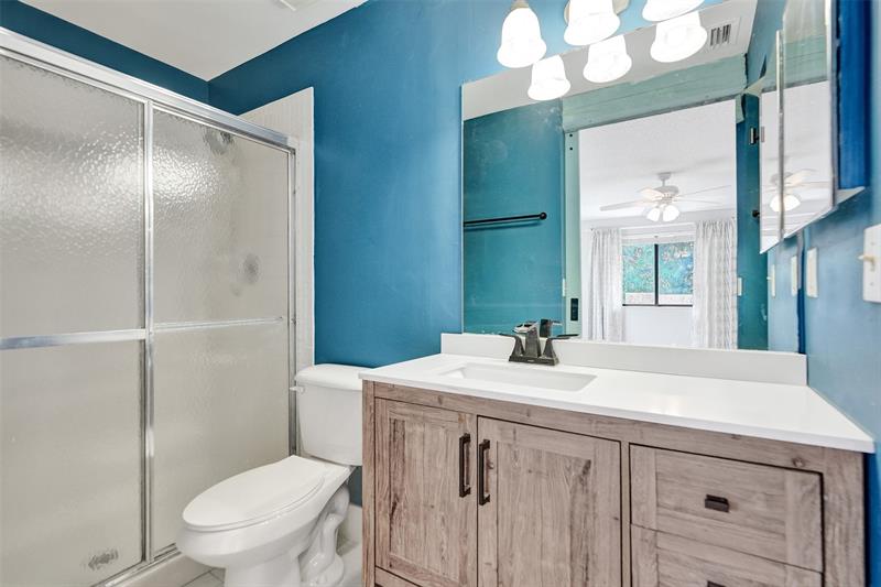 Image 24 of 29 For 180 7th St  208